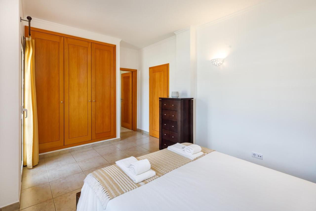 Falésia Beach Villa by The Portuguese Butler Olhos de Agua  Extérieur photo