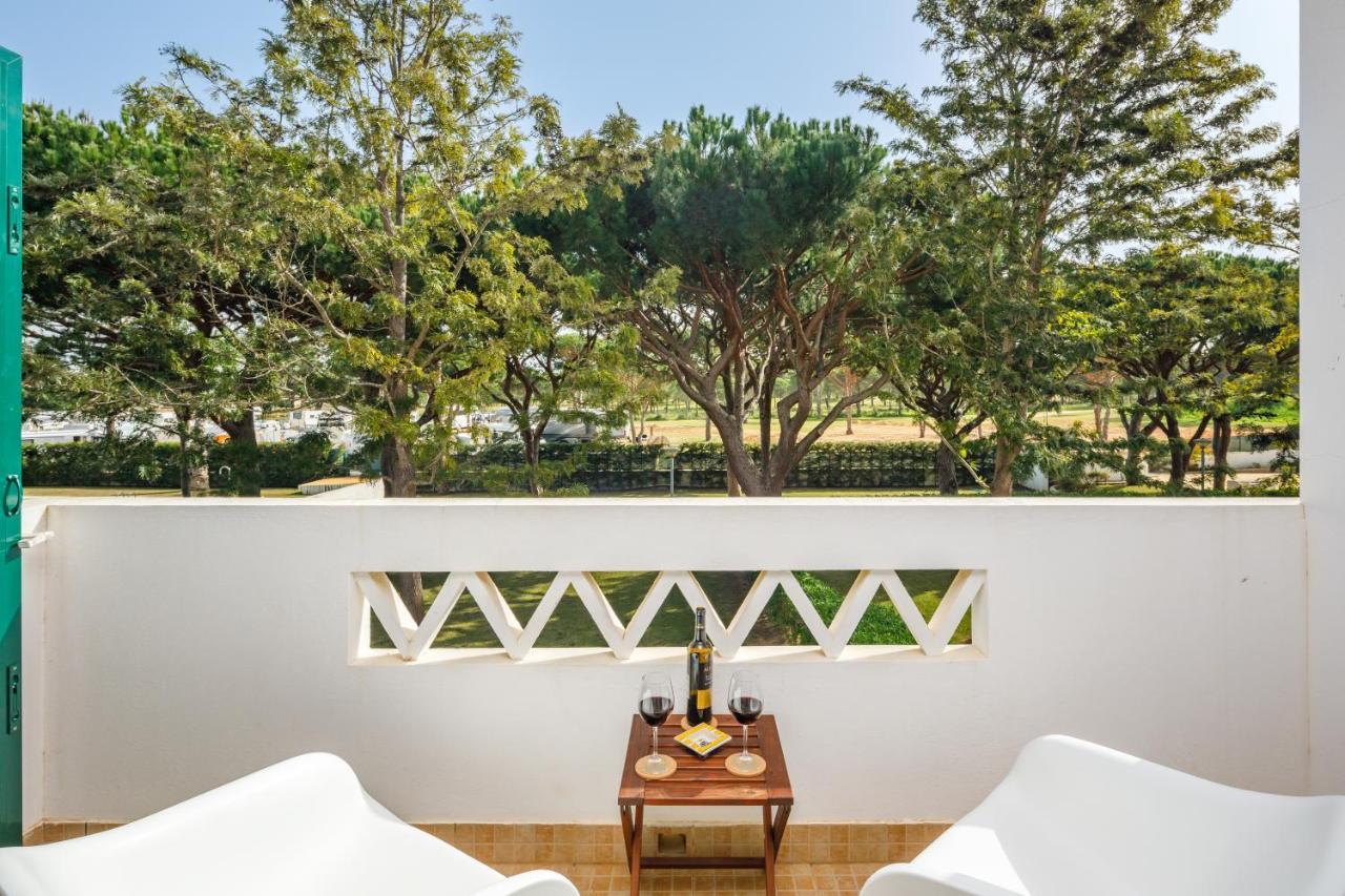 Falésia Beach Villa by The Portuguese Butler Olhos de Agua  Extérieur photo