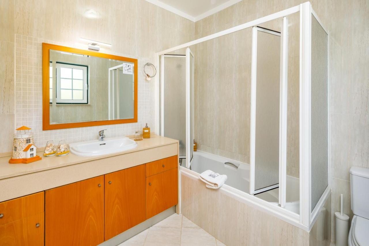 Falésia Beach Villa by The Portuguese Butler Olhos de Agua  Extérieur photo